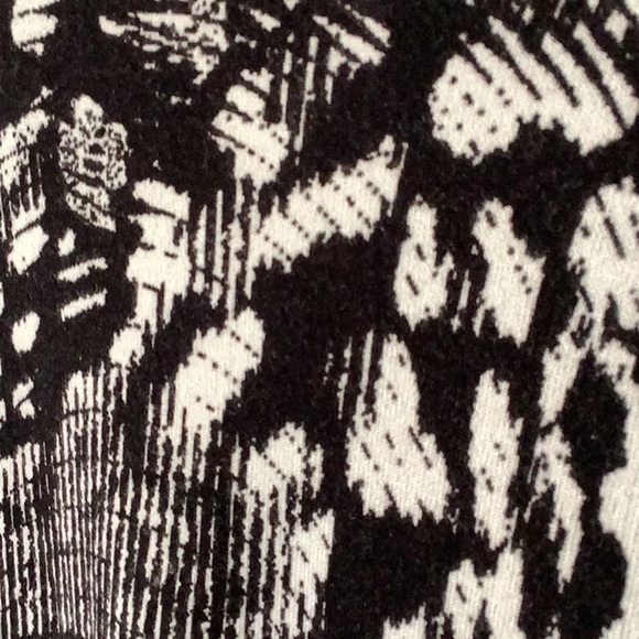 PRIMA BELLA cardigan black white with stones button front soft warm size… - Picture 5 of 8